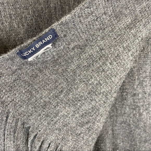 Lucky Brand Gray Fringe Scarf - Picture 2 of 5